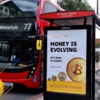 تبلیغات بیت کوین در ایستگاه‌های اتوبوس لندن توسط بایننس؛ بازار اروپا در تیررس ارزهای دیجیتال
